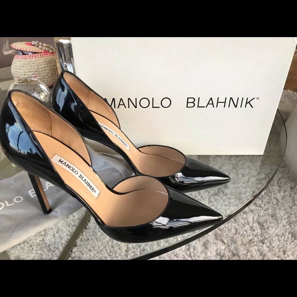 SALE❣️❣️❣️Tayler Black Patent Manolo Blahnik pumps